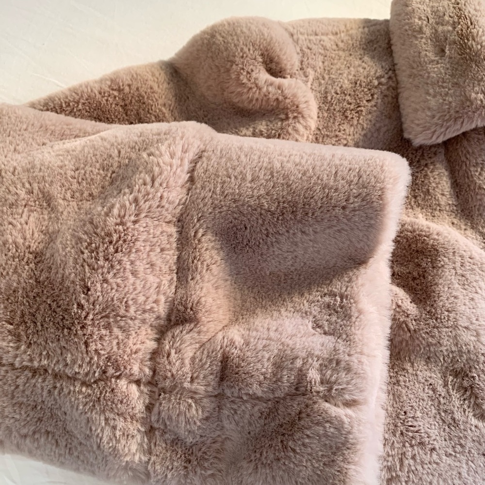 F21- Blush Pink Fluffy Cropped Coat